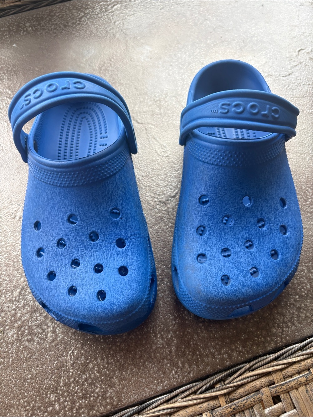 Crocs Kids' Junior Unisex  Electro Clogs Sz: Junior 3; EUC